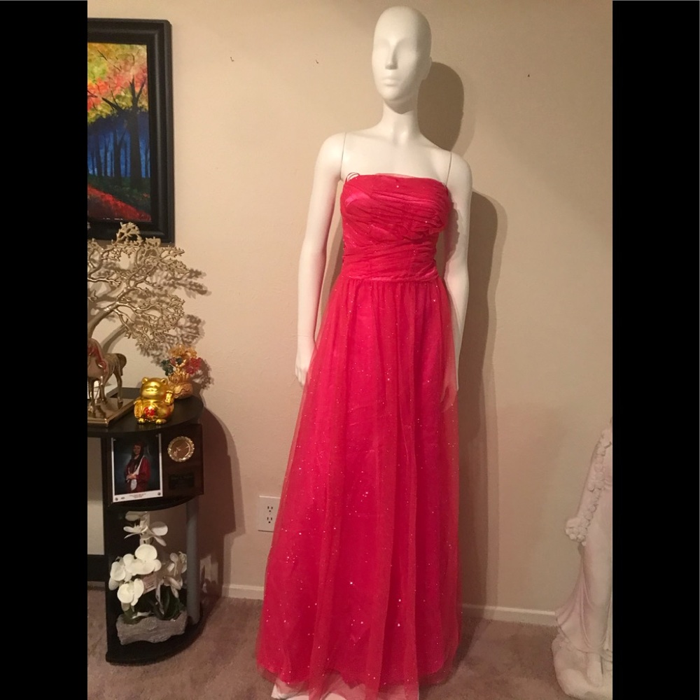 It’s Beautiful Prom Dress Sparkly❤️